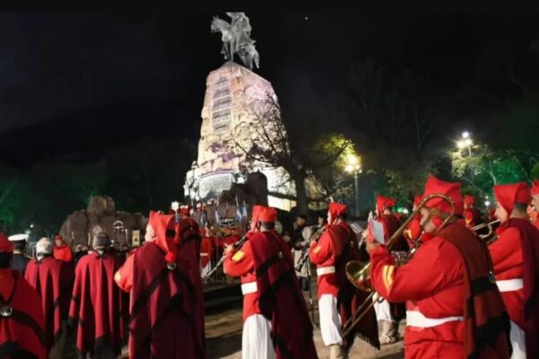 Una nueva Guardia Bajo las Estrellas conmemoró el paso a la inmortalidad de Güemes