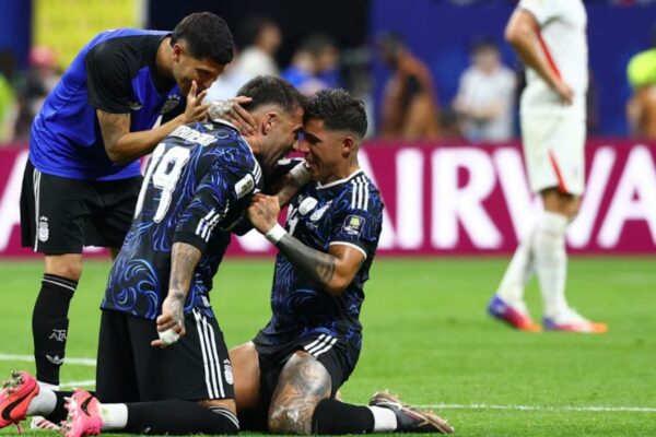 Argentina hace historia ante Inglaterra y está en la final