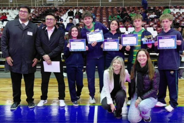 Dos escuelas salteñas representarán a la provincia en la final nacional de la Copa Robótica