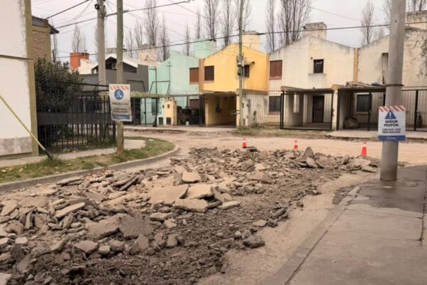 Comenzó la pavimentación total del barrio Welindo Toledo