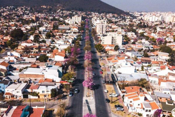 Salta tendrá este viernes una jornada muy calurosa con una máxima de 33 grados