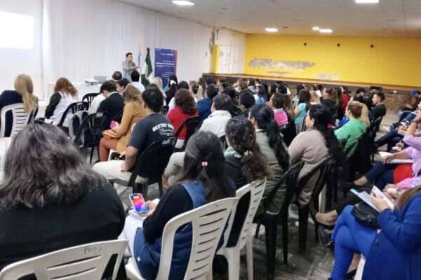 Salta lanzó un programa para capacitar a agentes estatales en derechos de niños y adolescentes