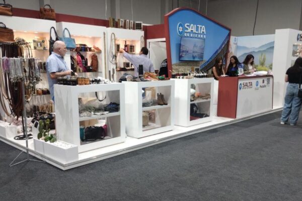 Salta busca nuevos mercados para su producción en la Expocruz de Bolivia